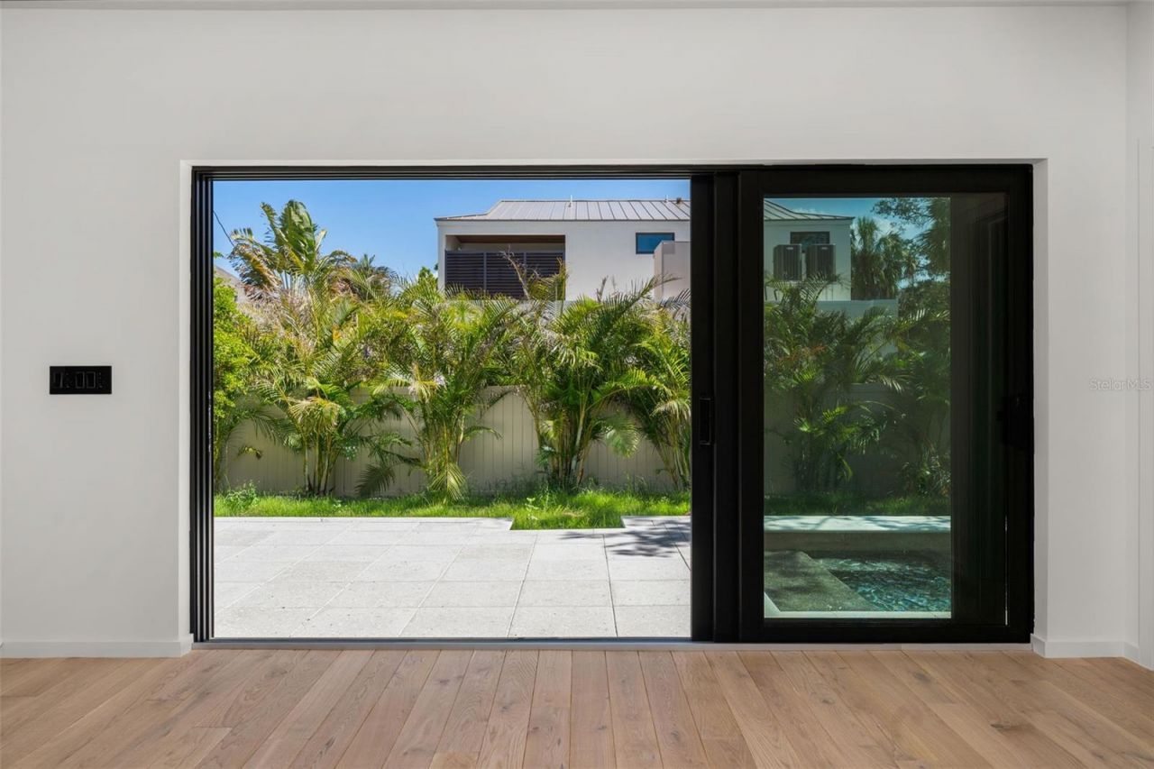 1681 Oak Street, Sarasota, FL 34236 Photo