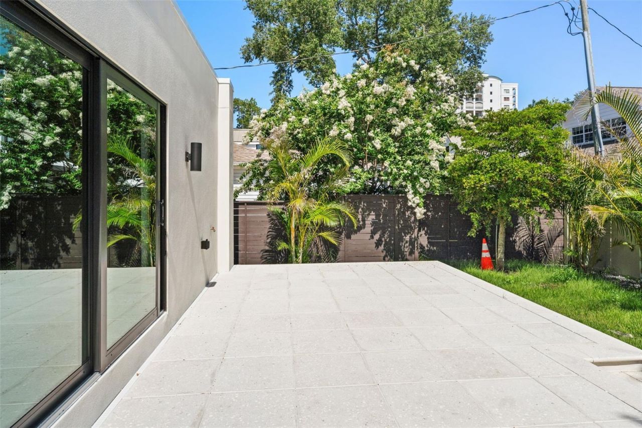 1681 Oak Street, Sarasota, FL 34236 Photo