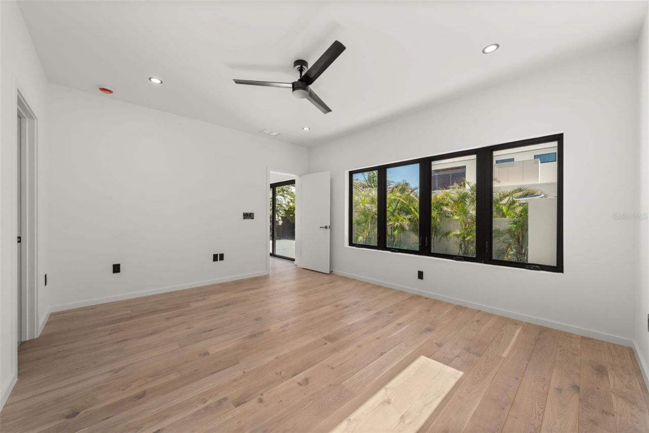1681 Oak Street, Sarasota, FL 34236 Photo