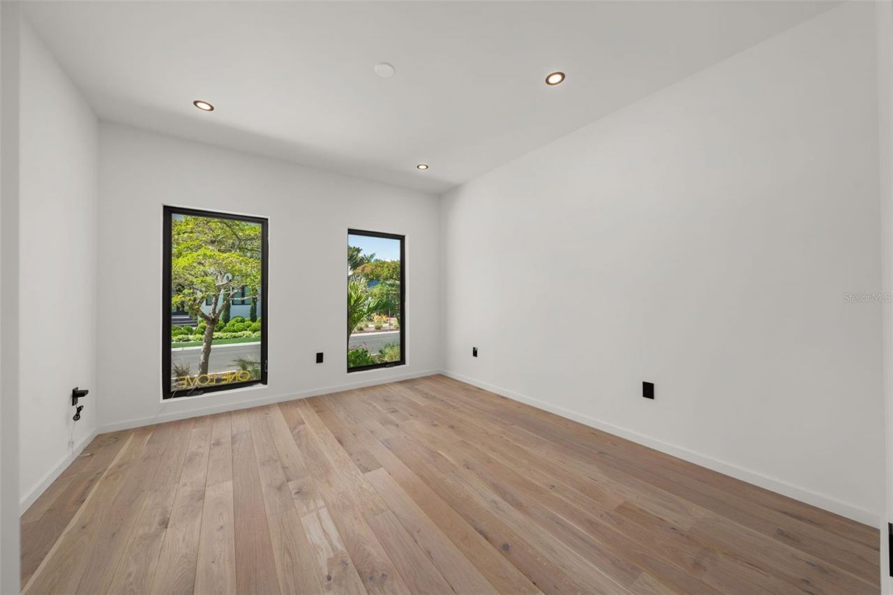 1681 Oak Street, Sarasota, FL 34236 Photo
