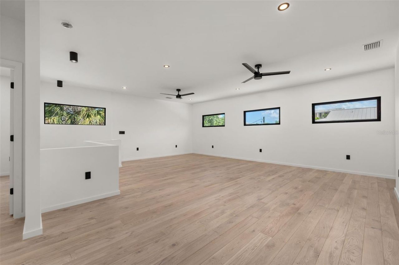 1681 Oak Street, Sarasota, FL 34236 Photo
