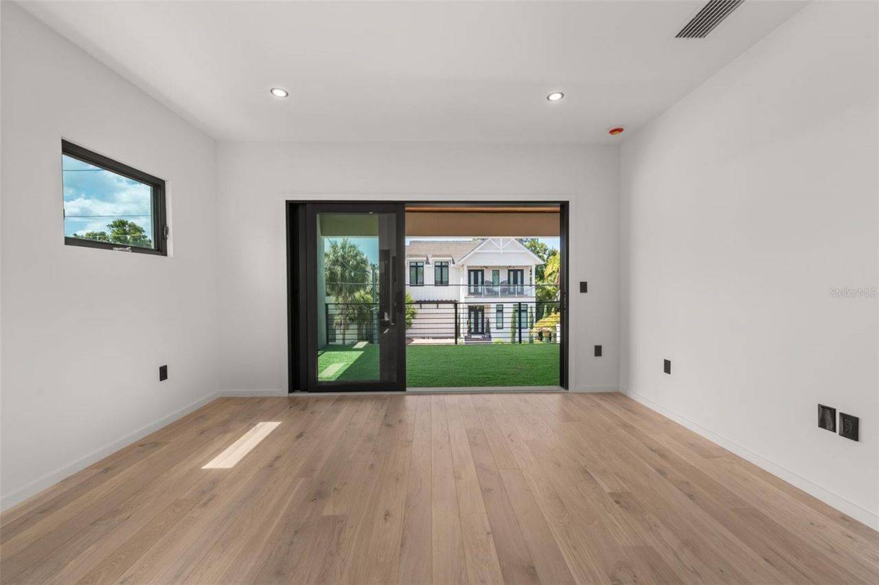 1681 Oak Street, Sarasota, FL 34236 Photo