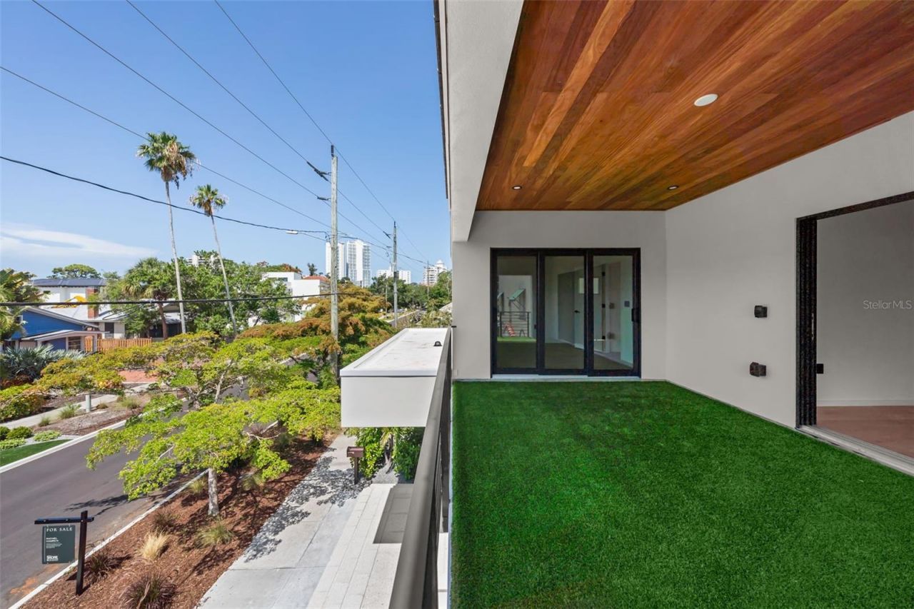 1681 Oak Street, Sarasota, FL 34236 Photo
