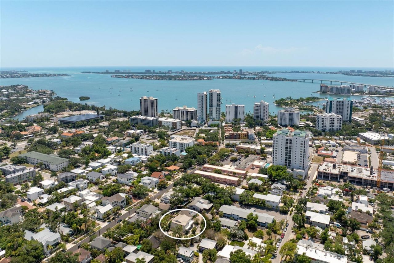 1681 Oak Street, Sarasota, FL 34236 Photo