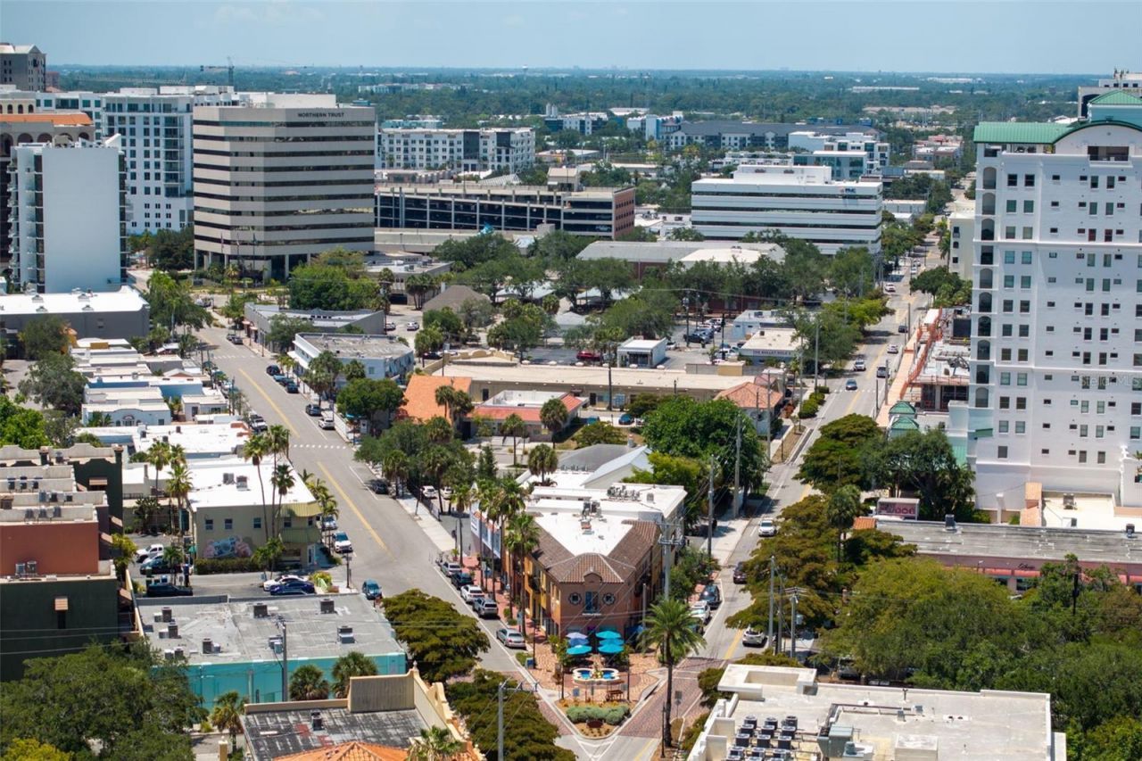 1681 Oak Street, Sarasota, FL 34236 Photo