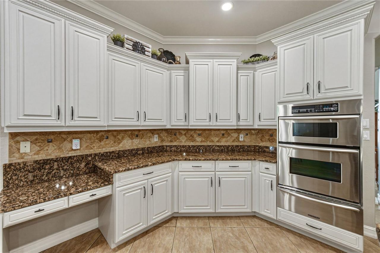 11518 Hammock Oaks Court , Lithia, FL 33547 Photo
