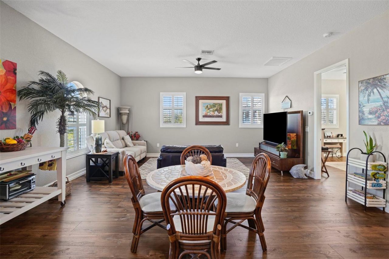 11518 Hammock Oaks Court , Lithia, FL 33547 Photo