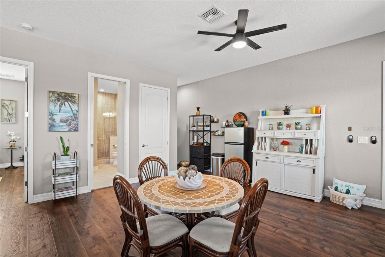 11518 Hammock Oaks Court , Lithia, FL 33547 Photo