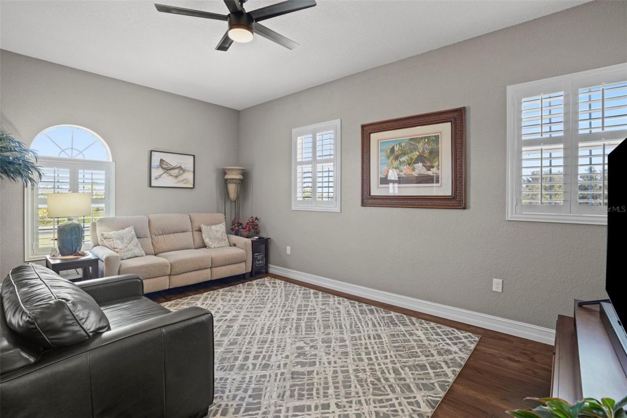 11518 Hammock Oaks Court , Lithia, FL 33547 Photo