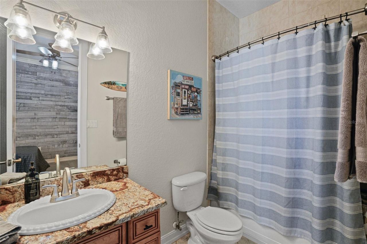 11518 Hammock Oaks Court , Lithia, FL 33547 Photo