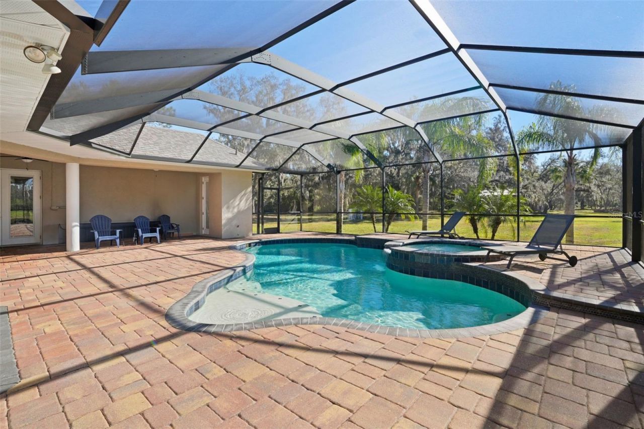 11518 Hammock Oaks Court , Lithia, FL 33547 Photo