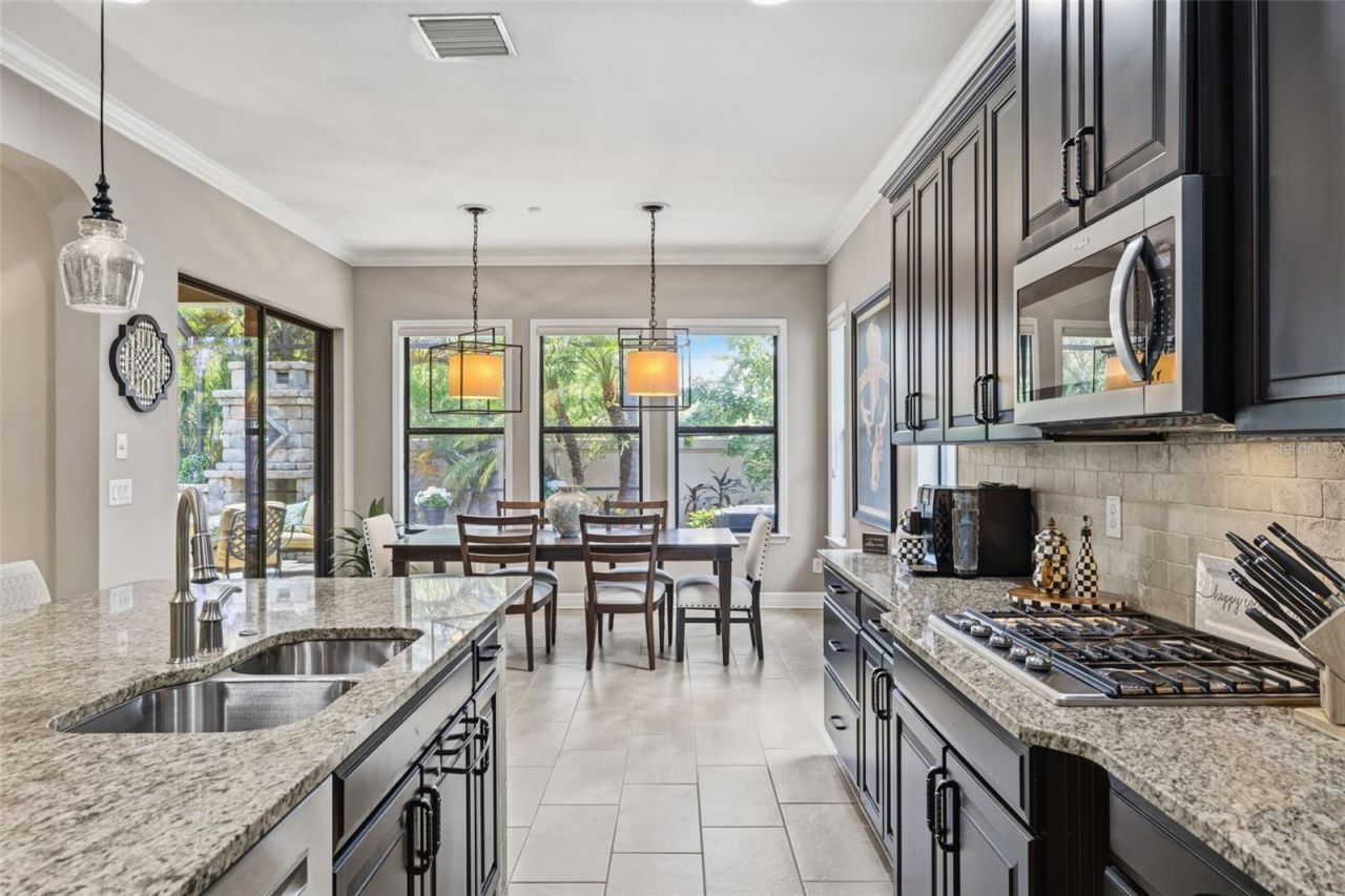 14231 Avon Farms Drive, Tampa, FL 33618 Photo