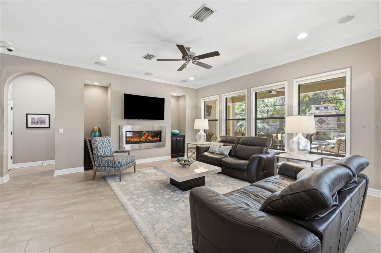 14231 Avon Farms Drive, Tampa, FL 33618 Photo