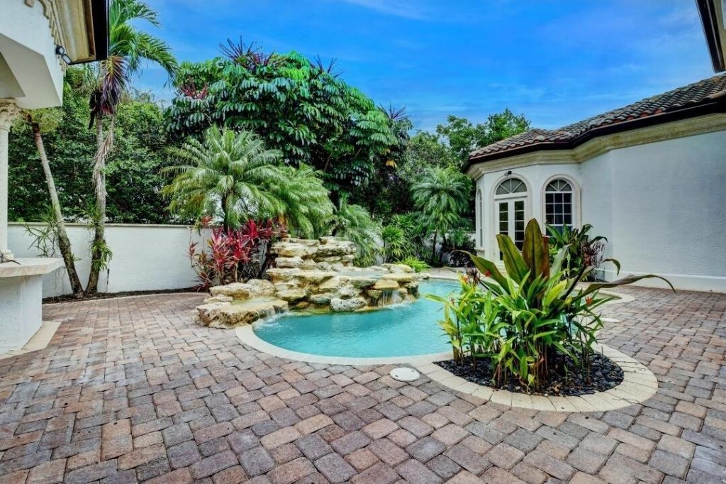 7635 Mandarin Drive, Boca Raton, FL 33433 Photo