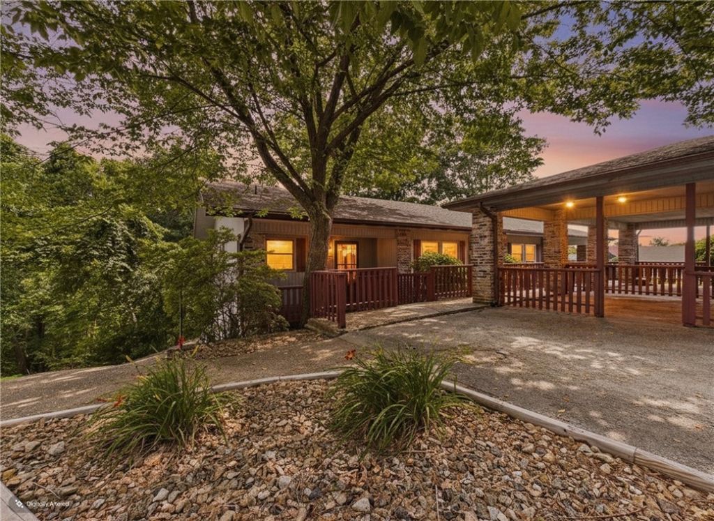 4 Gail Lane, Bella Vista, AR 72715 Main Photo