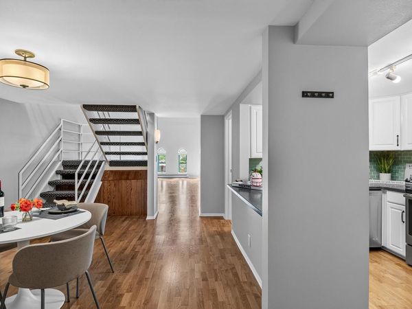 270 E Highland AVENUE, Unit 1021, Milwaukee, WI 53202