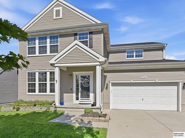 8549 S 64 Street, Papillion, NE 68157