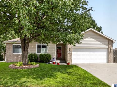 6316 Cascade Drive, Lincoln, NE 68504
