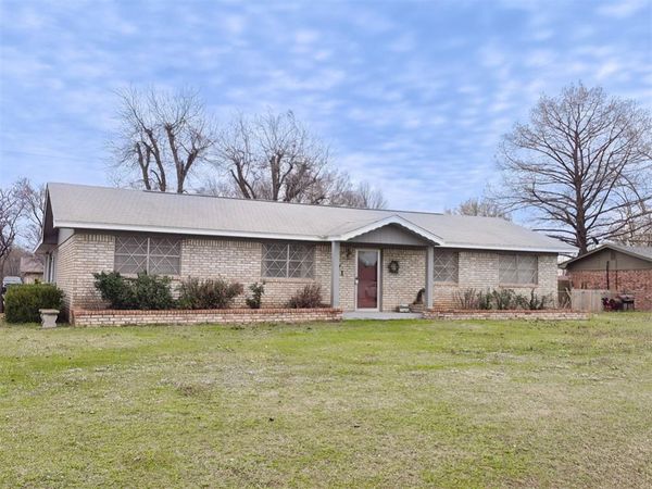201 Taz Avenue, Morrison, OK 73061