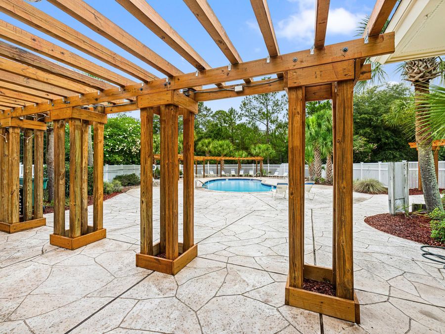 Property Image 100