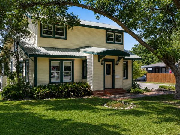 136 Argo Ave, Alamo Heights, TX 78209
