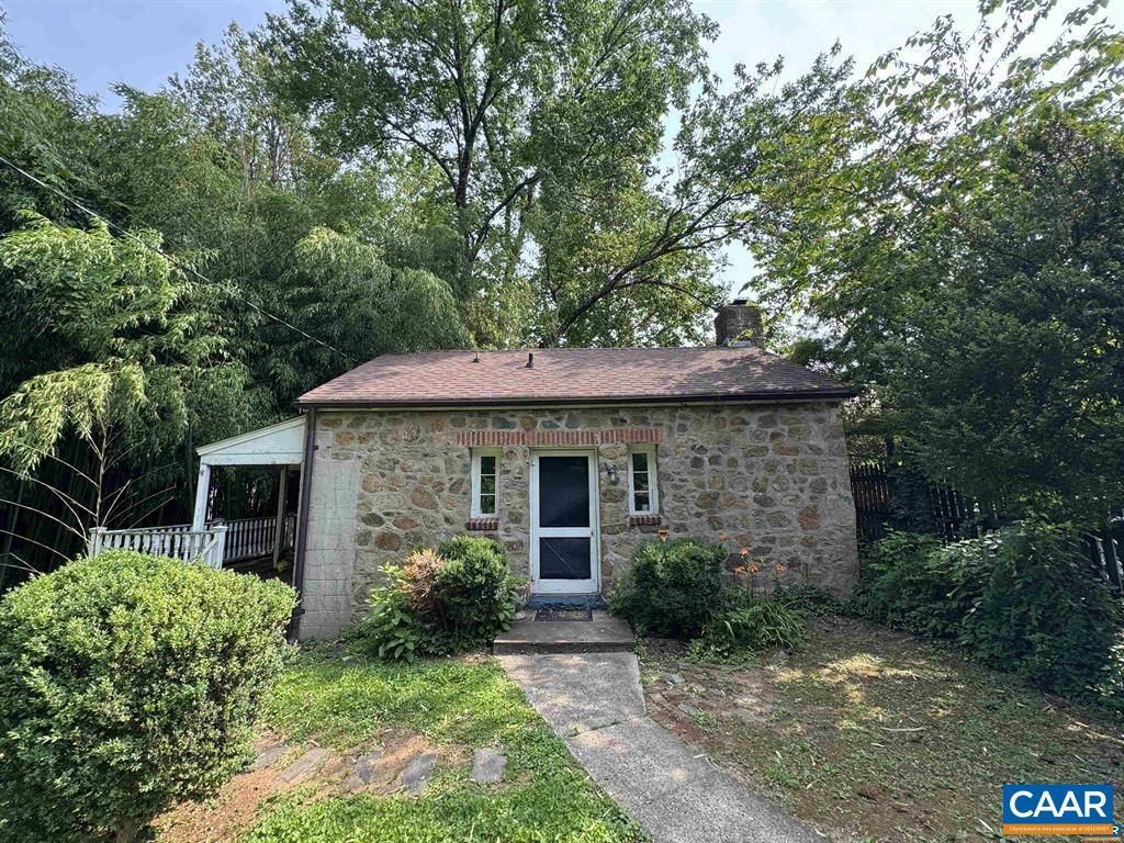 1820 Rugby Pl, Charlottesville, VA 22903 Main Photo