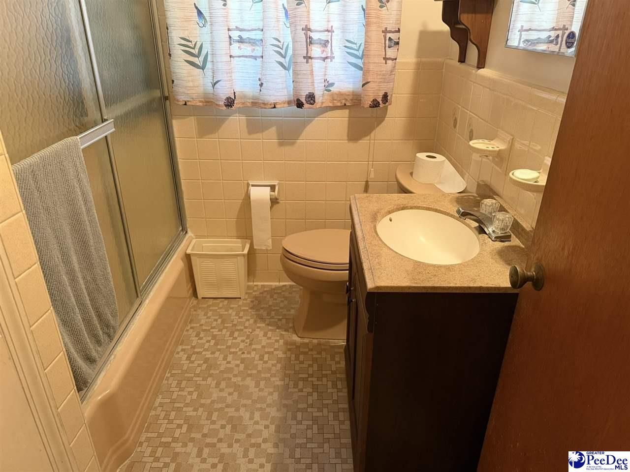 749 Henry St Ext Photo 22