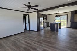 2530 Bridle Path Ln photo 4