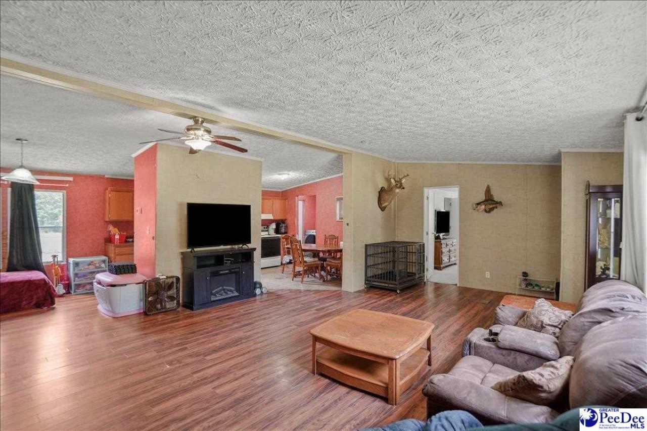 1120 Hawkins Landing Rd Photo 6