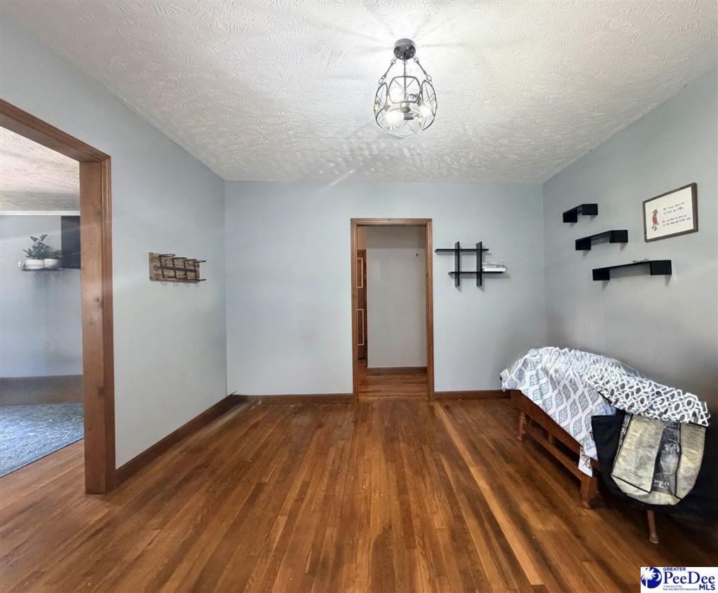 113 Zelle Street Photo 6