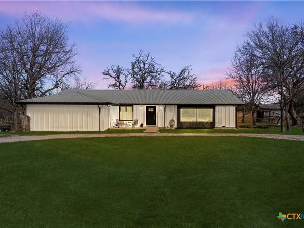 1272 County Road 2102 , Lometa, TX 76853