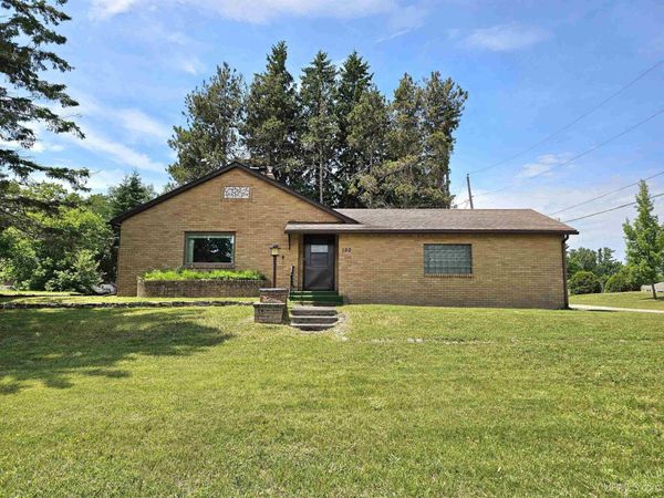 150 Steuben Street, Manistique, MI 49854