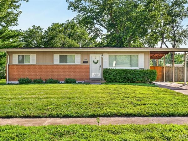200 Falcon Drive, Florissant, MO 63031