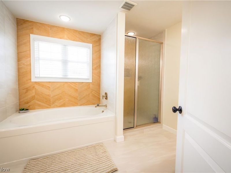 3318 Hampton Hall, Poland, OH 44514 Photo 22