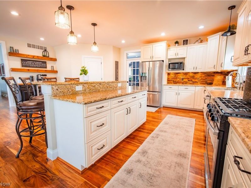 3318 Hampton Hall, Poland, OH 44514 Photo 3