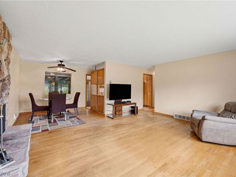 2075 Heatherlane Drive, Broadview Heights, OH 44147 Photo 15
