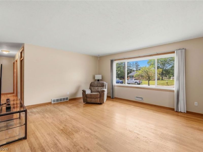 2075 Heatherlane Drive, Broadview Heights, OH 44147 Photo 16