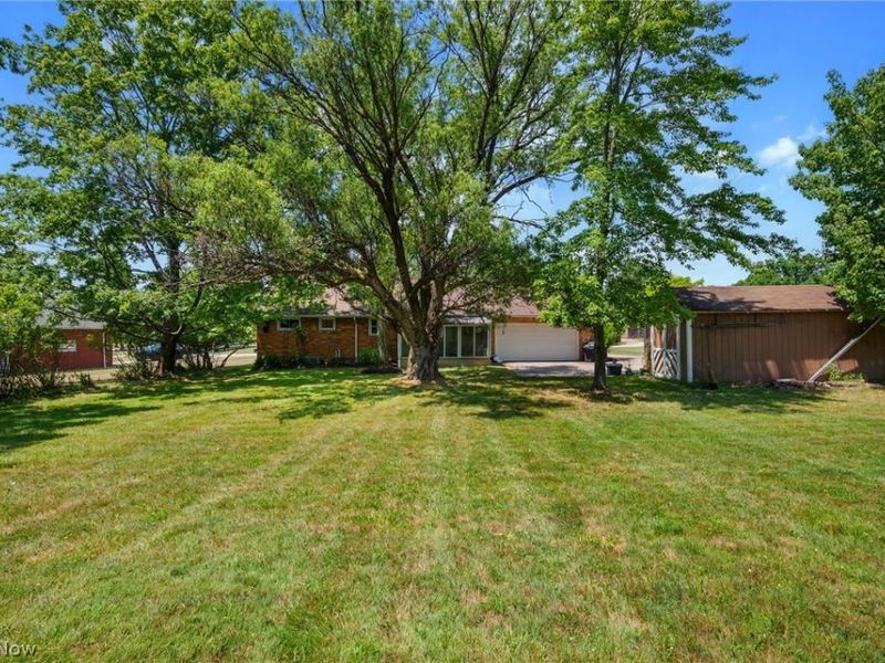 2075 Heatherlane Drive, Broadview Heights, OH 44147 Photo 8