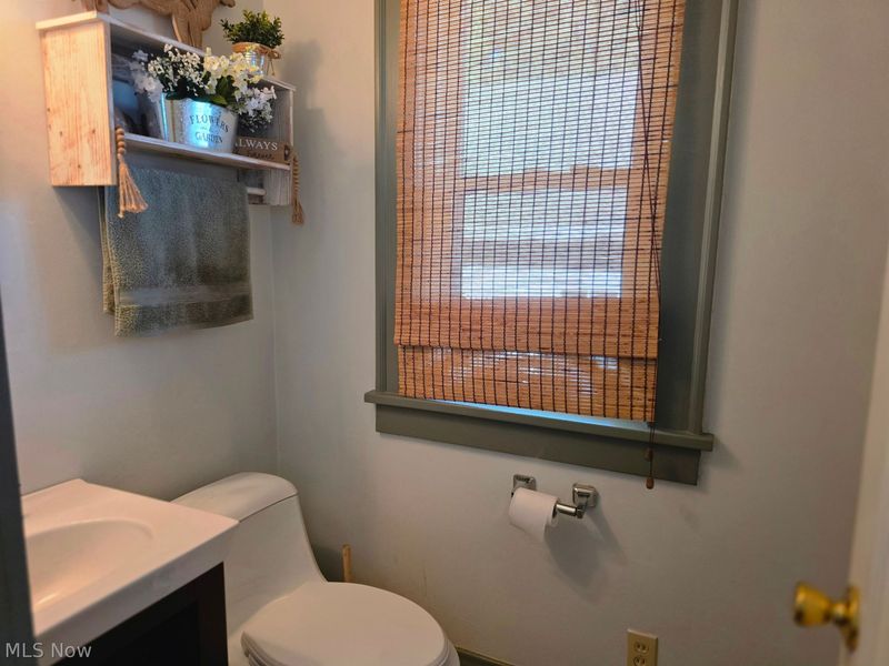 222 NW Raff Road NW, Canton, OH 44708 Photo 9