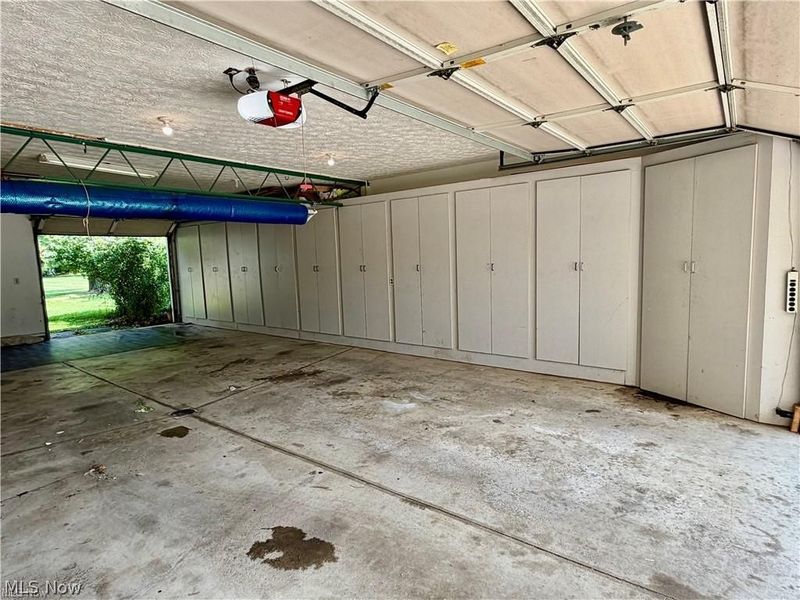 2067 Ridgeland Drive, Avon, OH 44011 Photo 4