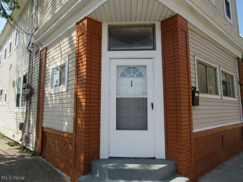 6128 Lausche Avenue, Cleveland, OH 44103 Photo 2
