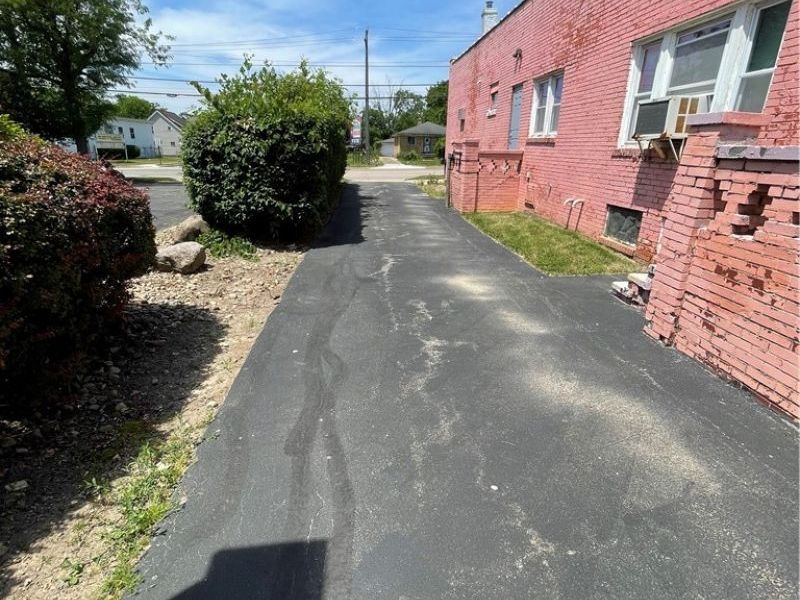 4567 Lee Road, Cleveland, OH 44128 Photo 4