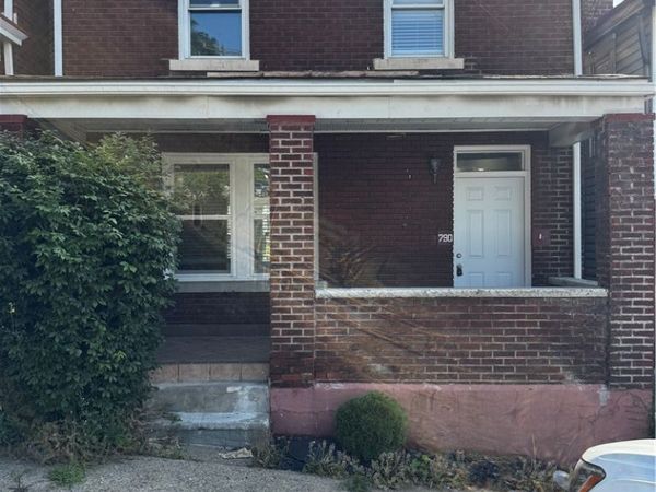 790 Highland Ave , Carnegie, PA 15106