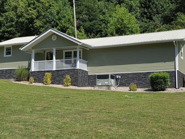 15 Water Tower Road, Manchester, KY 40962