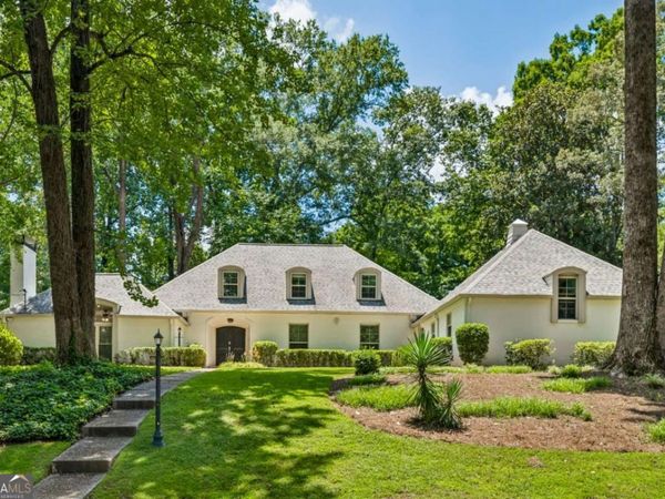 2211 Hill Park Court, Decatur, GA 30033