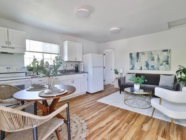 434 Hibiscus Court, Unit B, East Palo Alto, CA 94303