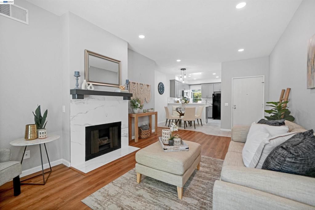 3530 Oakwood Terrace, Unit #102, Fremont, CA 94536 Main Photo