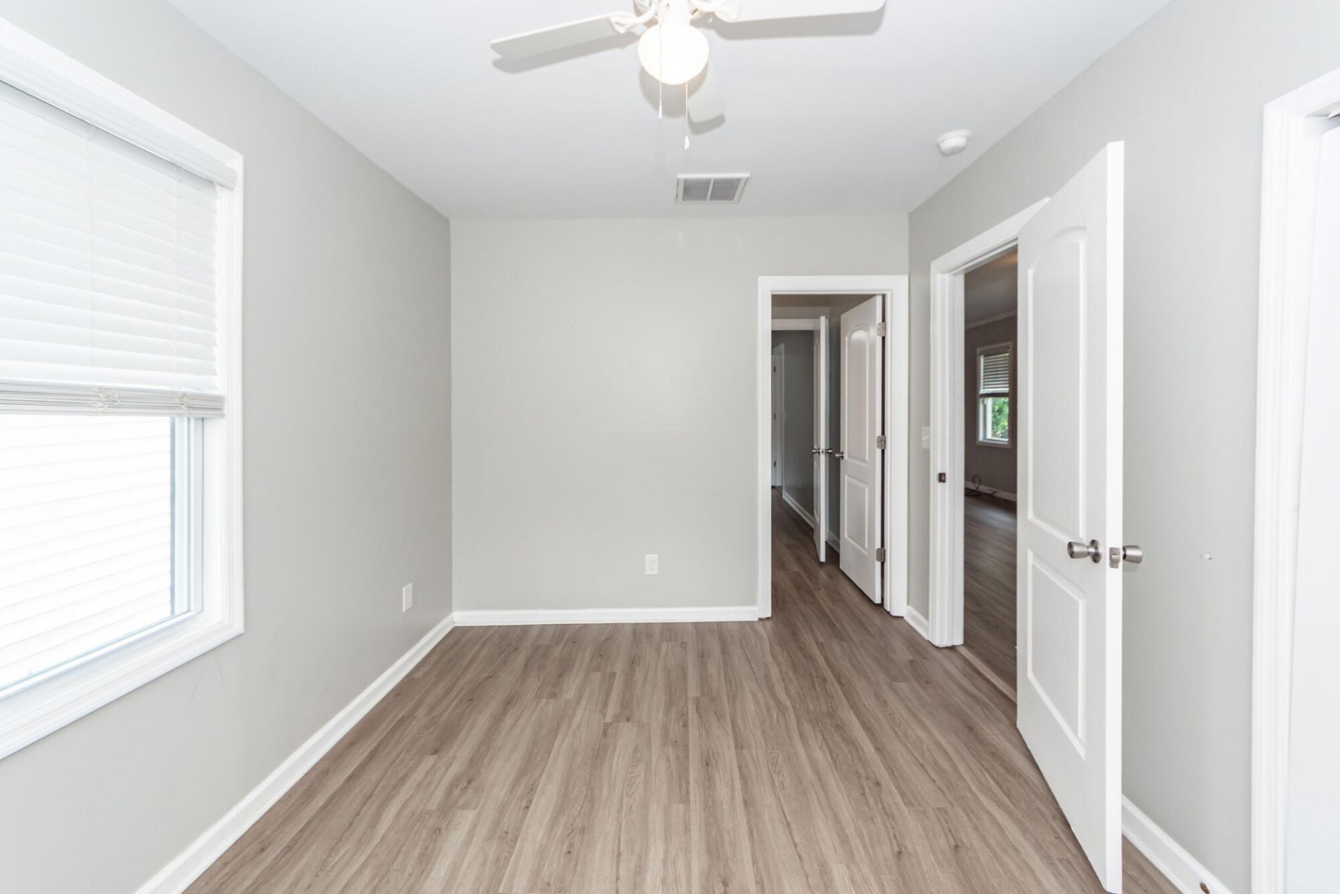 93 Romney Street Photo 11