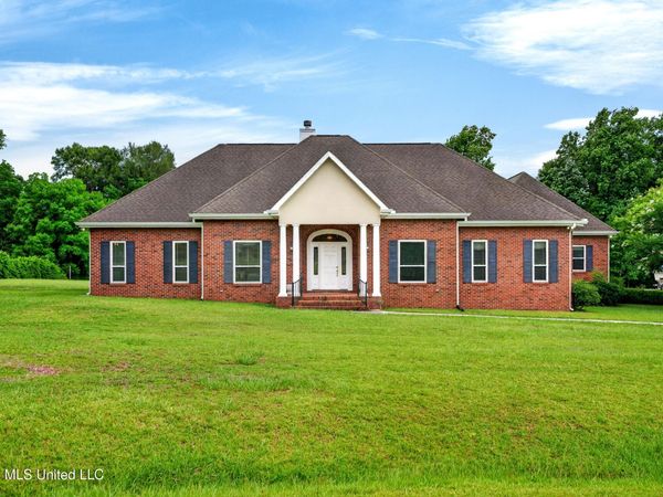 128 North Hill Drive, Carriere, MS 39426