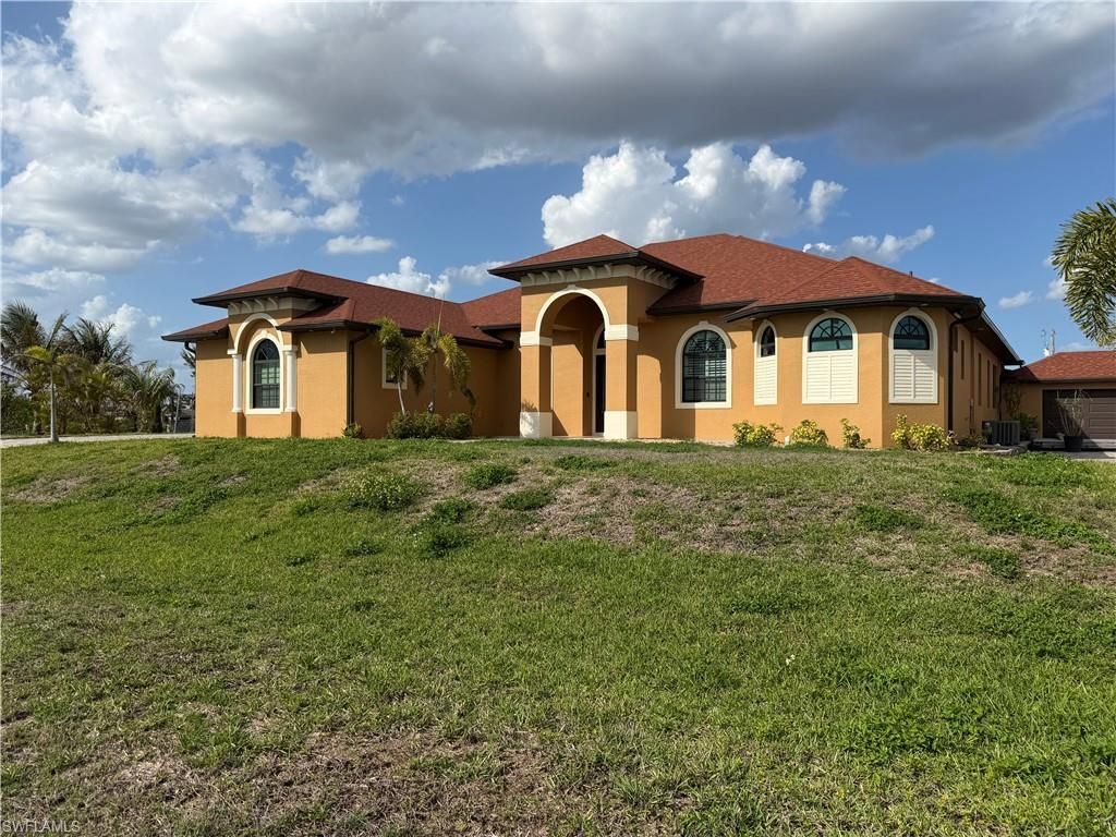2633 NW 24th St , Cape Coral, FL 33993 Photo